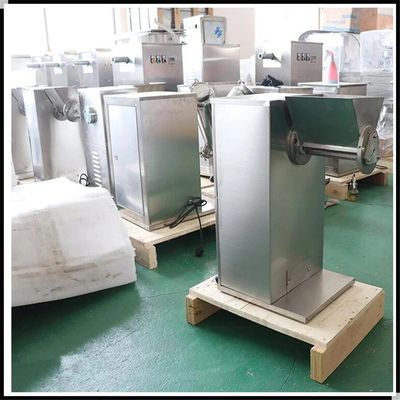100kg/H-1000kg/h乾燥した粒状化機械Ykのタイプ振動の造粒機機械
